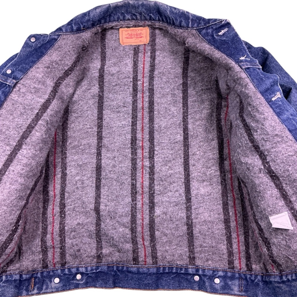 Vintage Levi’s 90s blanket lined medium wash denim jacket USA made size small - Picture 4 of 5